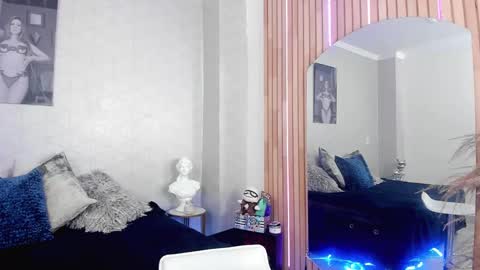 AlmaBella online show from 3, 2, 2025