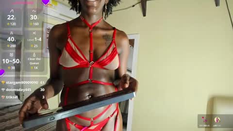 Snapshot of almasaennz chatting on 8, 12, 2024 online show from 8, 12, 2024