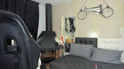 Santy online show from 2, 2, 2026