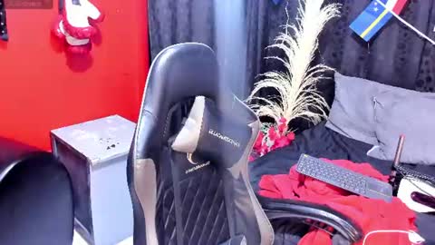 Snapshot of almazz_ chatting on 2, 7, 2026 Santy online show from 2, 7, 2026