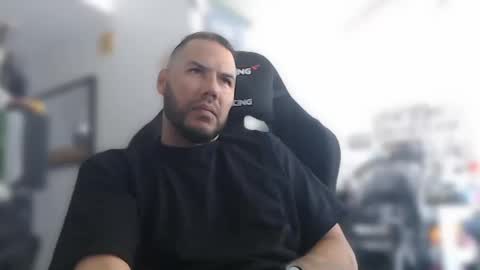 Snapshot of aloha_king chatting on 12, 10, 2025 simplyfaded online show from 12, 10, 2025