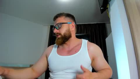 Alphaalexxx Lets reach Me 100 thumbs up online show from 6, 6, 2026