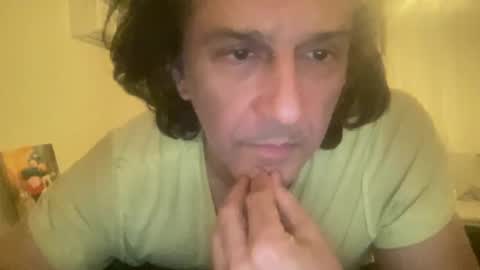 Snapshot of alphandre chatting on 8, 3, 2025 AlphAndre online show from 8, 3, 2025