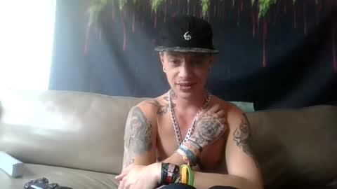 altboy010 online show from 25, 7, 2026