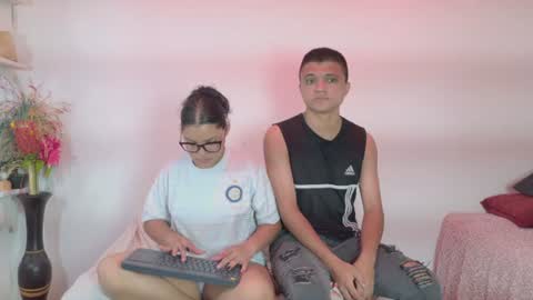 Snapshot of aly_n_sebas chatting on 22, 7, 2026 aly_n_sebas online show from 22, 7, 2026