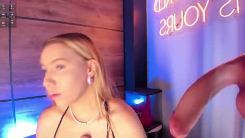 Alya online show from 13, 11, 2025