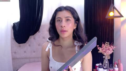 Snapshot of alyssa_joness chatting on 2, 2, 2026 alyssa_joness online show from 2, 2, 2026