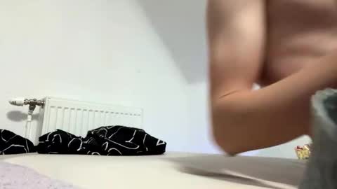 alzuhki975150 online show from 19, 3, 2026