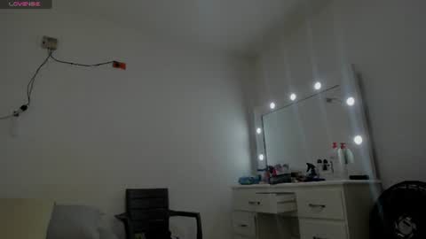 Snapshot of amaia_baez chatting on 18, 6, 2026 AMAIA online show from 18, 6, 2026