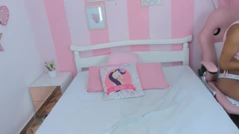 amaia_monroe online show from 5, 12, 2025