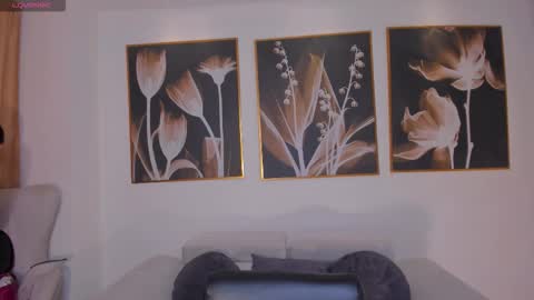 Amalia cruss online show from 4, 3, 2026