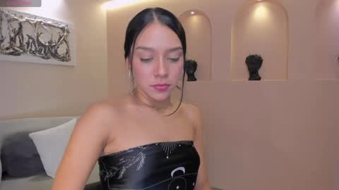 Amalia cruss online show from 18, 3, 2026