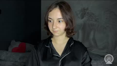 amalia_lambert13 online show from 10, 6, 2026