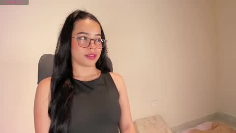 Snapshot of amaliaandrade chatting on 6, 7, 2026 Amalia real MIA online show from 6, 7, 2026