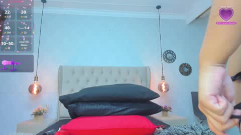 amanda29_ online show from 4, 11, 2025