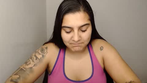 The queen of the biceps  online show from 27, 1, 2025