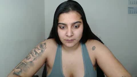 The queen of the biceps  online show from 10, 3, 2025