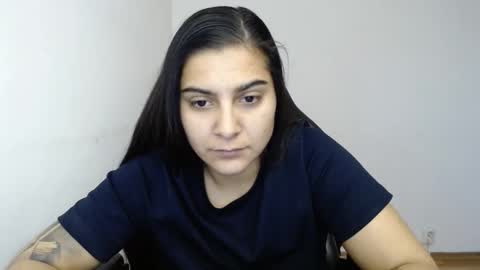 The queen of the biceps  online show from 6, 4, 2026