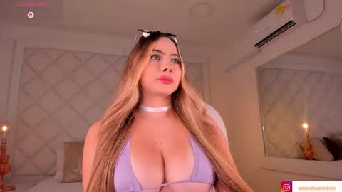 Snapshot of amanda_colin chatting on 12, 10, 2025 Amanda online show from 12, 10, 2025