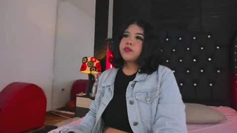 Amanda Moore online show from 14, 4, 2026