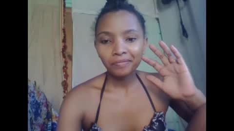 Snapshot of amandaaa25 chatting on 17, 10, 2025 amandaaa25 online show from 17, 10, 2025