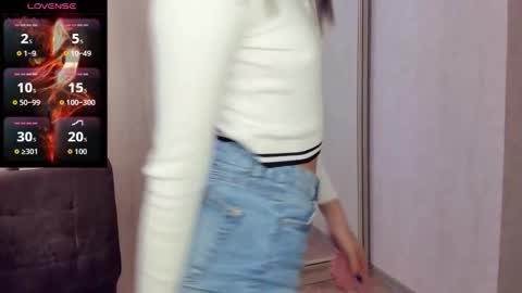 Snapshot of amandaair chatting on 8, 9, 2025 AmandaAir online show from 8, 9, 2025