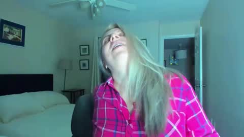 Snapshot of amandainbloom chatting on 18, 2, 2026 Amanda online show from 18, 2, 2026