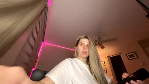 Snapshot of amandainbloom chatting on 1, 5, 2026 Amanda online show from 1, 5, 2026