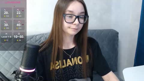 Mila online show from 21, 2, 2025