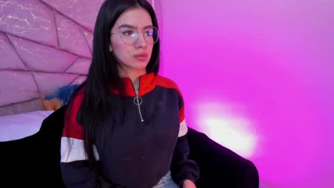 amara velle  online show from 13, 7, 2026