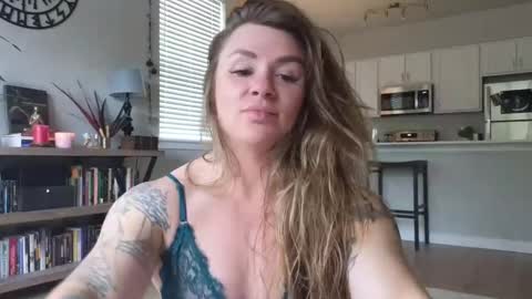 Snapshot of amarajezebel chatting on 5, 10, 2025 Amara Jezebel online show from 5, 10, 2025