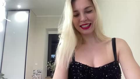 Snapshot of amazingkelly chatting on 8, 12, 2024 Kelly online show from 8, 12, 2024