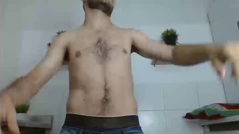 Snapshot of ambar_mds chatting on 12, 9, 2025 Sebas online show from 12, 9, 2025