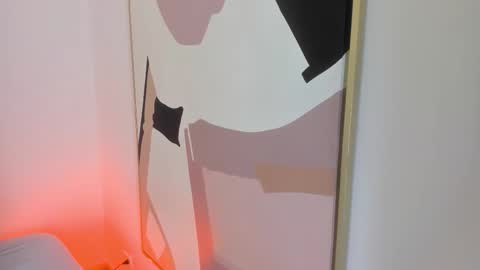 ambarevans_ online show from 5, 12, 2025