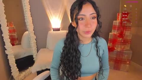 amber_curly online show from 30, 12, 2024