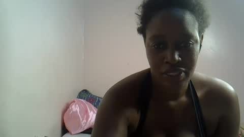 Snapshot of amber_cutie2 chatting on 17, 6, 2026 amber_cutie2 online show from 17, 6, 2026