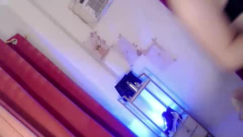 Amber online show from 7, 4, 2026