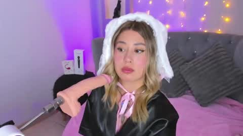 amber_palmer online show from 23, 4, 2026