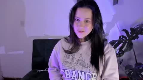 Vivi  online show from 18, 2, 2026