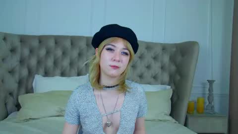 Snapshot of amberbauman chatting on 18, 4, 2026 AmberBauman online show from 18, 4, 2026