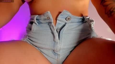 Amber Collins online show from 7, 4, 2026