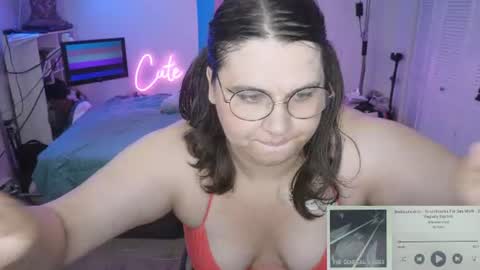 Snapshot of ambercutewheels chatting on 17, 6, 2026 Amber Cute Wheels online show from 17, 6, 2026