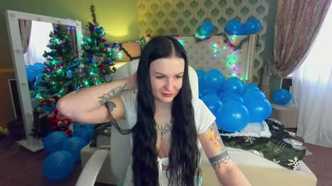 Snapshot of amberdismond chatting on 17, 12, 2024 Anna online show from 17, 12, 2024