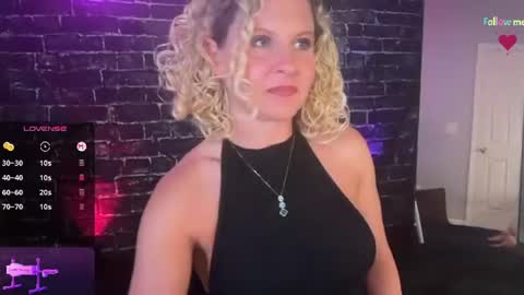Snapshot of amberjade_aj chatting on 10, 7, 2026 Amber Jade online show from 10, 7, 2026
