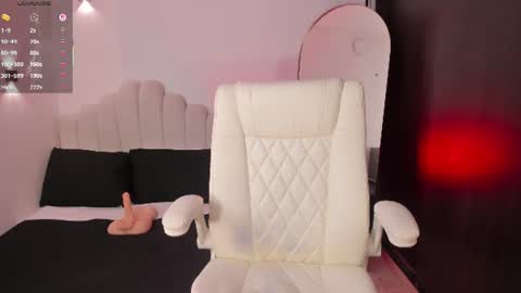 Snapshot of amberlewis_ chatting on 30, 6, 2026 Amber online show from 30, 6, 2026