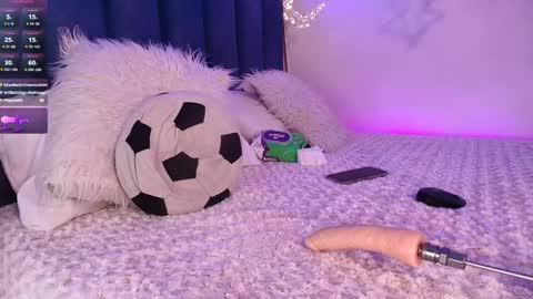 Snapshot of ambermoss_ chatting on 13, 12, 2024 Amber online show from 13, 12, 2024