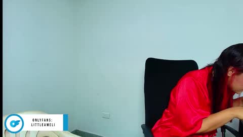 Snapshot of ameli_and_lucas chatting on 4, 1, 2025 Amelia Lucas online show from 4, 1, 2025