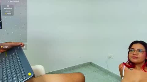 Snapshot of ameli_and_lucas chatting on 11, 1, 2025 Amelia Lucas online show from 11, 1, 2025