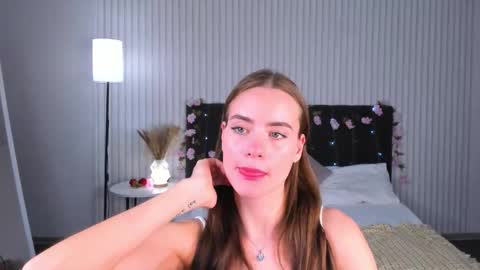 Snapshot of ameli_povilainn chatting on 30, 9, 2025 Ameli online show from 30, 9, 2025
