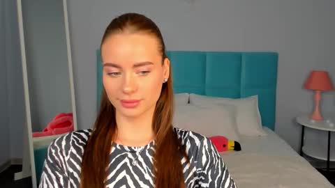 Snapshot of ameli_povilainn chatting on 27, 10, 2025 Ameli online show from 27, 10, 2025